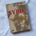 SYBIL : Kisah Nyata Seorang Gadis dengan 16 Kepribadian